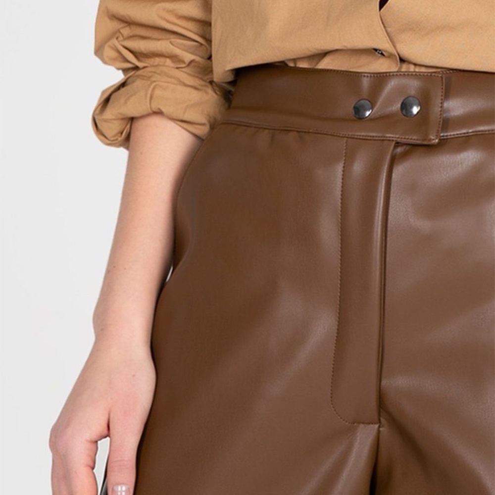 Frankie Shop BROWN FAUX LEATHER TROUSER SHORTS BY STUDIO CUT size M - Picture 3 of 11